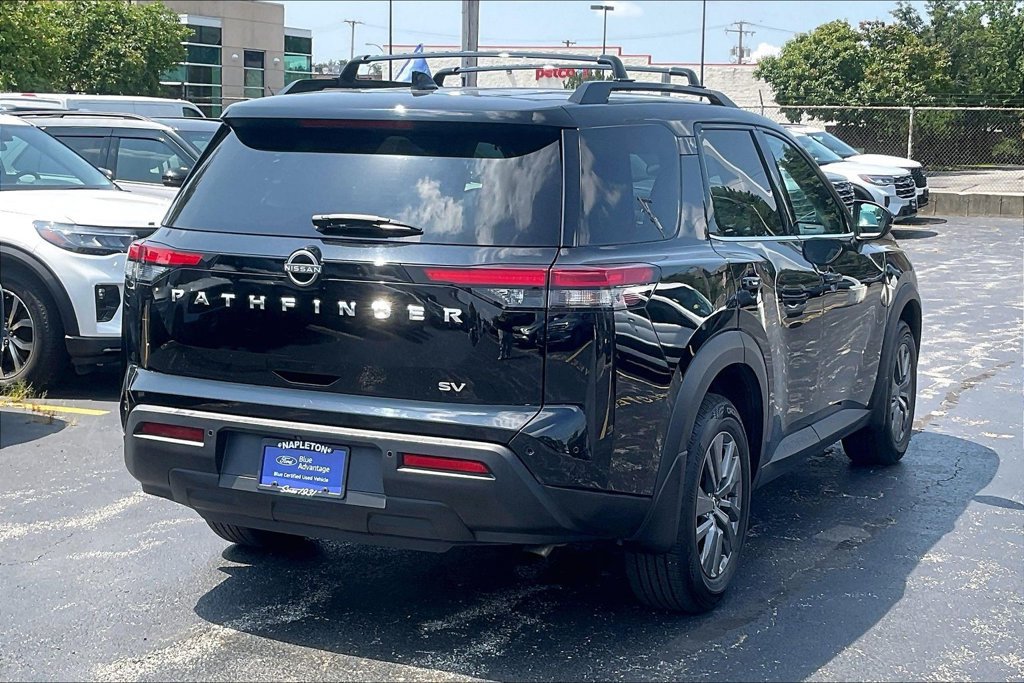 Used 2022 Nissan Pathfinder SV FWD image 12