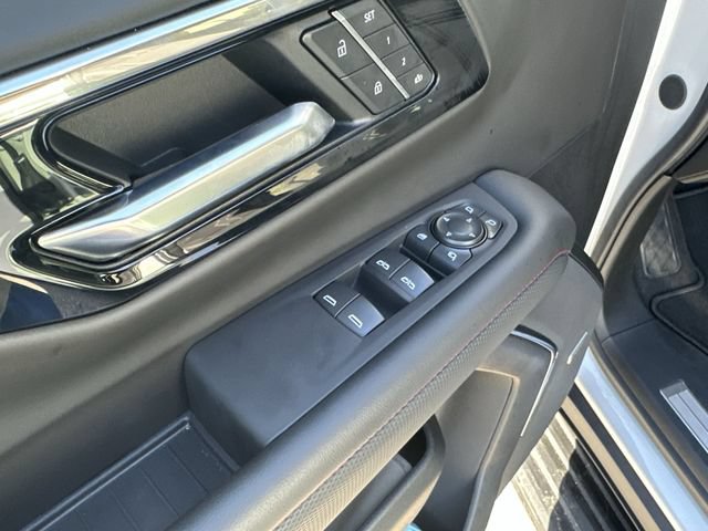 Used 2025 Chevrolet Tahoe RST w/ Comfort Package AWD/4WD image 14