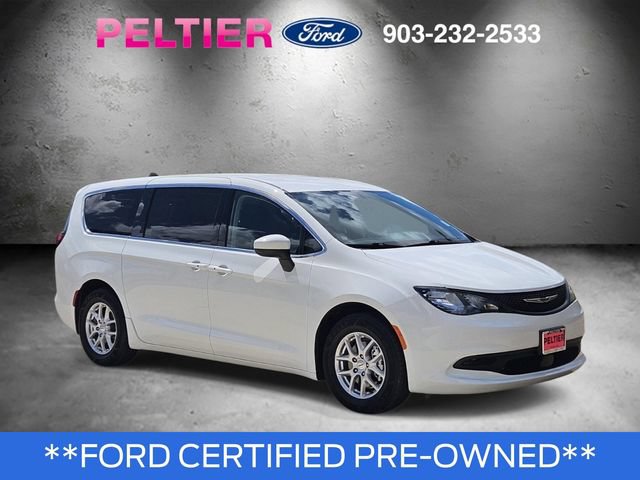 Used 2022 Chrysler Voyager LX FWD image 1