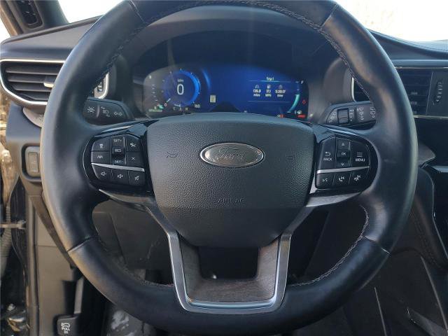 Certified 2022 Ford Explorer Platinum w/ Equipment Group 601A image 9