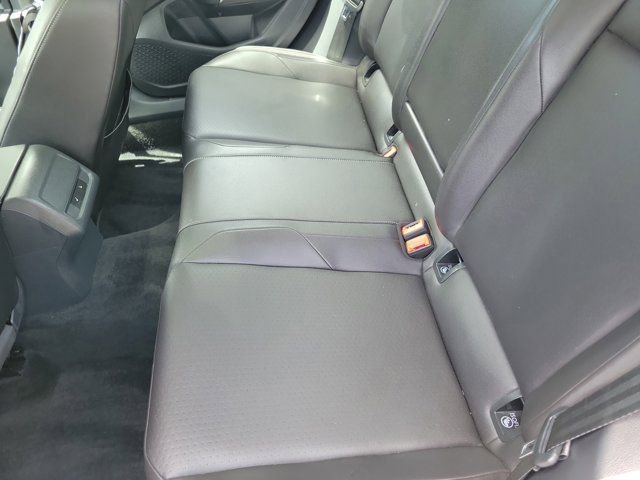 Used 2019 Volkswagen Jetta SE w/ Cold Weather Package FWD image 14