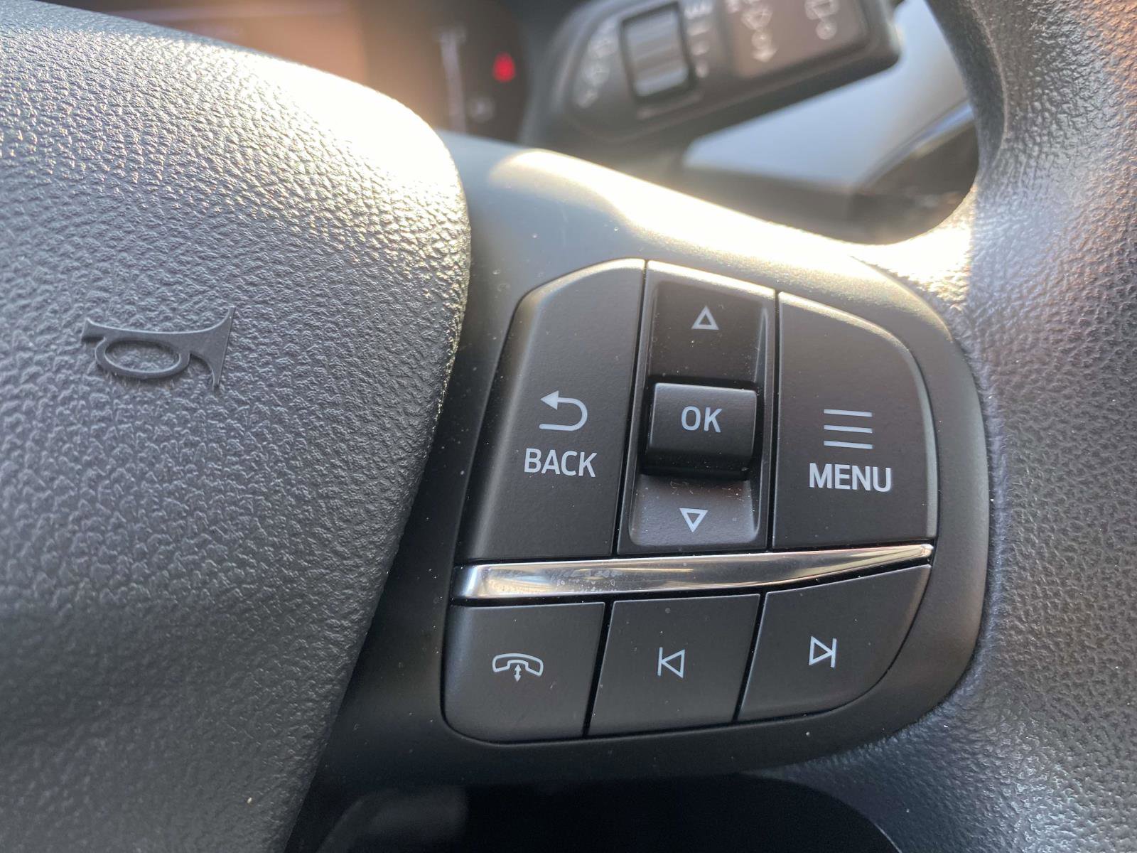 Certified 2025 Ford Escape Active FWD image 21