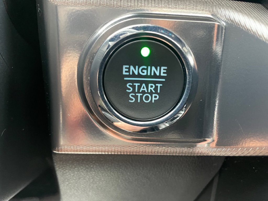 Certified 2023 Ford F150 Raptor w/ Raptor 37 Performance Package AWD/4WD image 41