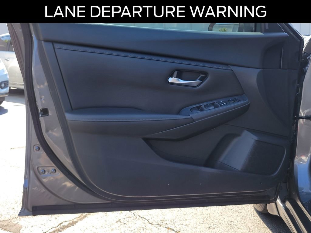Used 2020 Nissan Sentra SV w/ Lighting Package FWD image 18