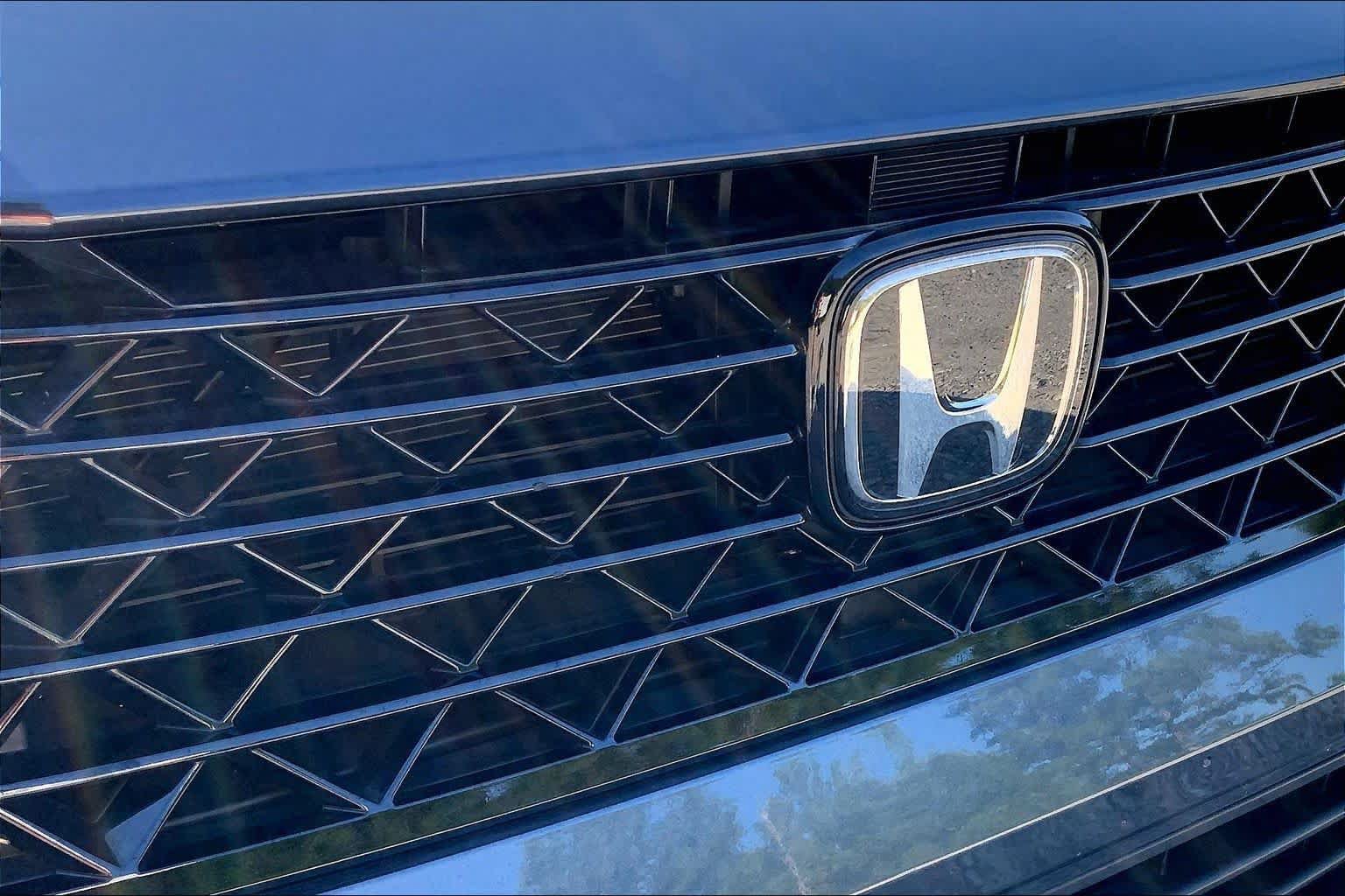 Used 2025 Honda Accord LX image 29
