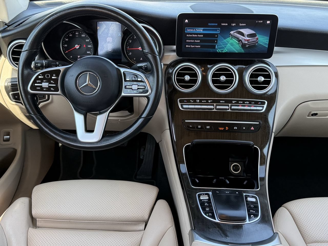 Used 2021 Mercedes-Benz GLC 300 image 10