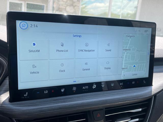 Certified 2025 Ford Escape Platinum w/ Premium Technology Package AWD/4WD image 11