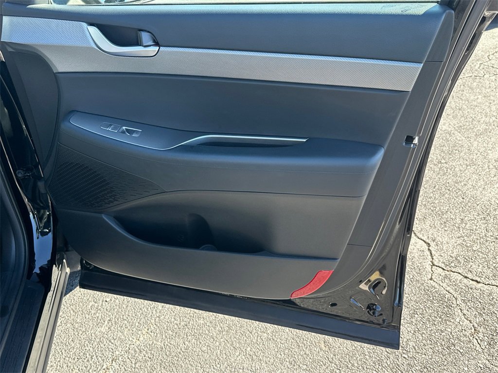 Used 2025 Hyundai Palisade SE image 14