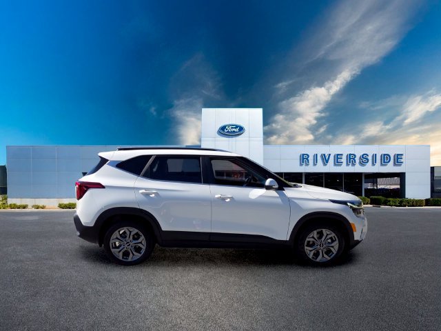 Used 2024 Kia Seltos S FWD image 8