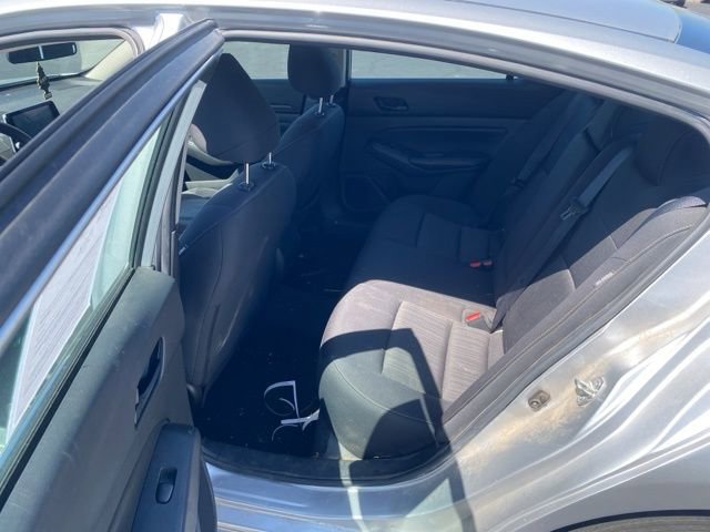 Used 2024 Nissan Altima 2.5 SV image 12