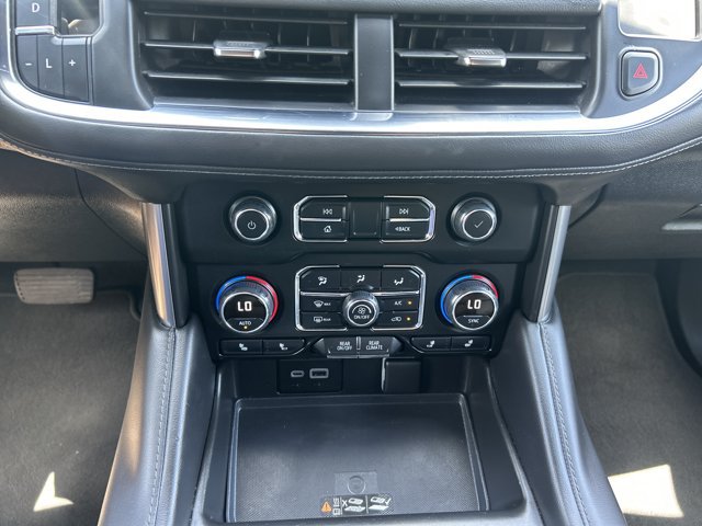 Used 2024 Chevrolet Suburban LT AWD/4WD image 34