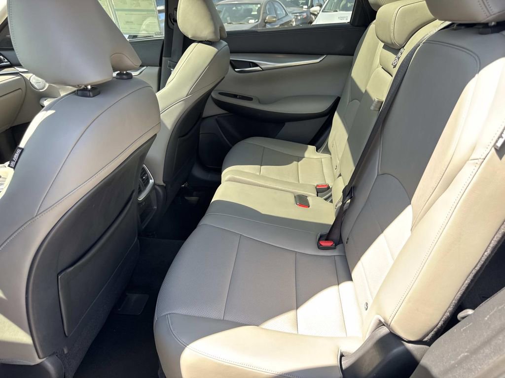 Used 2023 INFINITI QX50 Luxe image 14