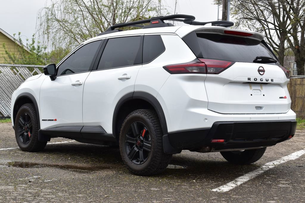 Used 2025 Nissan Rogue SV w/ Rock Creek Premium Package image 7