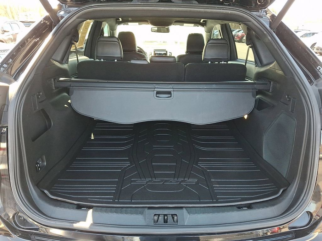 Certified 2023 Ford Edge ST w/ Cargo Accessory Package image 28