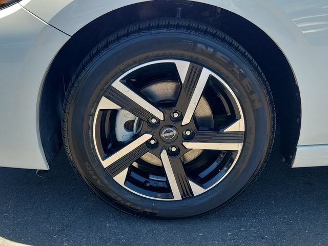 Used 2024 Nissan Sentra SV FWD image 26