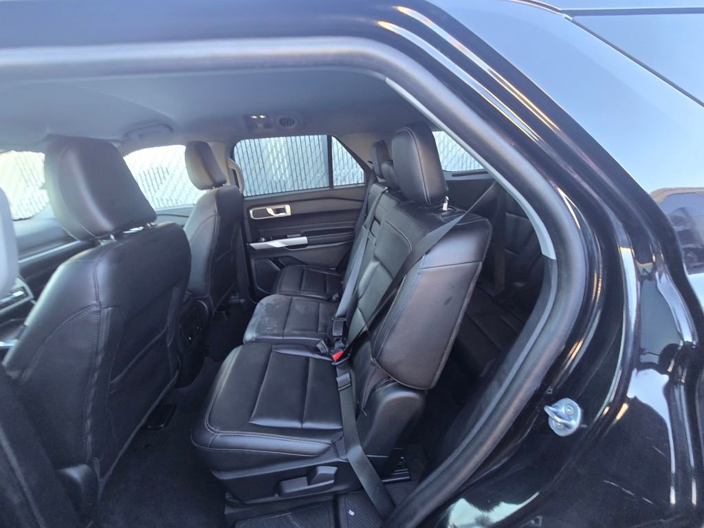 Certified 2022 Ford Explorer XLT w/ Equipment Group 202A image 14