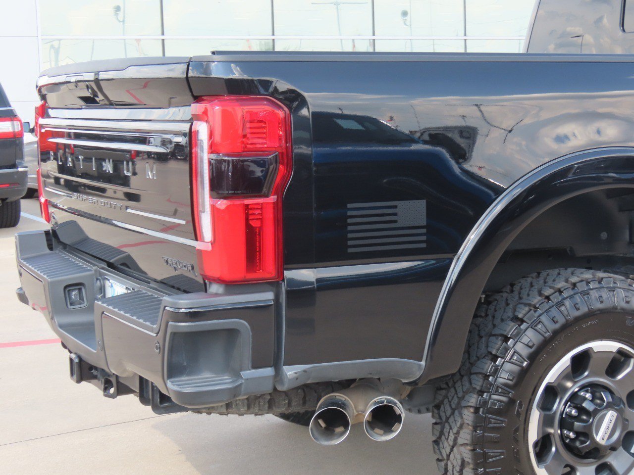 Certified 2024 Ford F350 Platinum w/ Tremor Off-Road Package AWD/4WD image 10