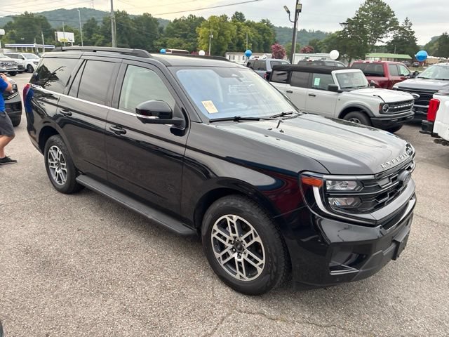 Certified 2025 Ford Expedition Active AWD/4WD image 42