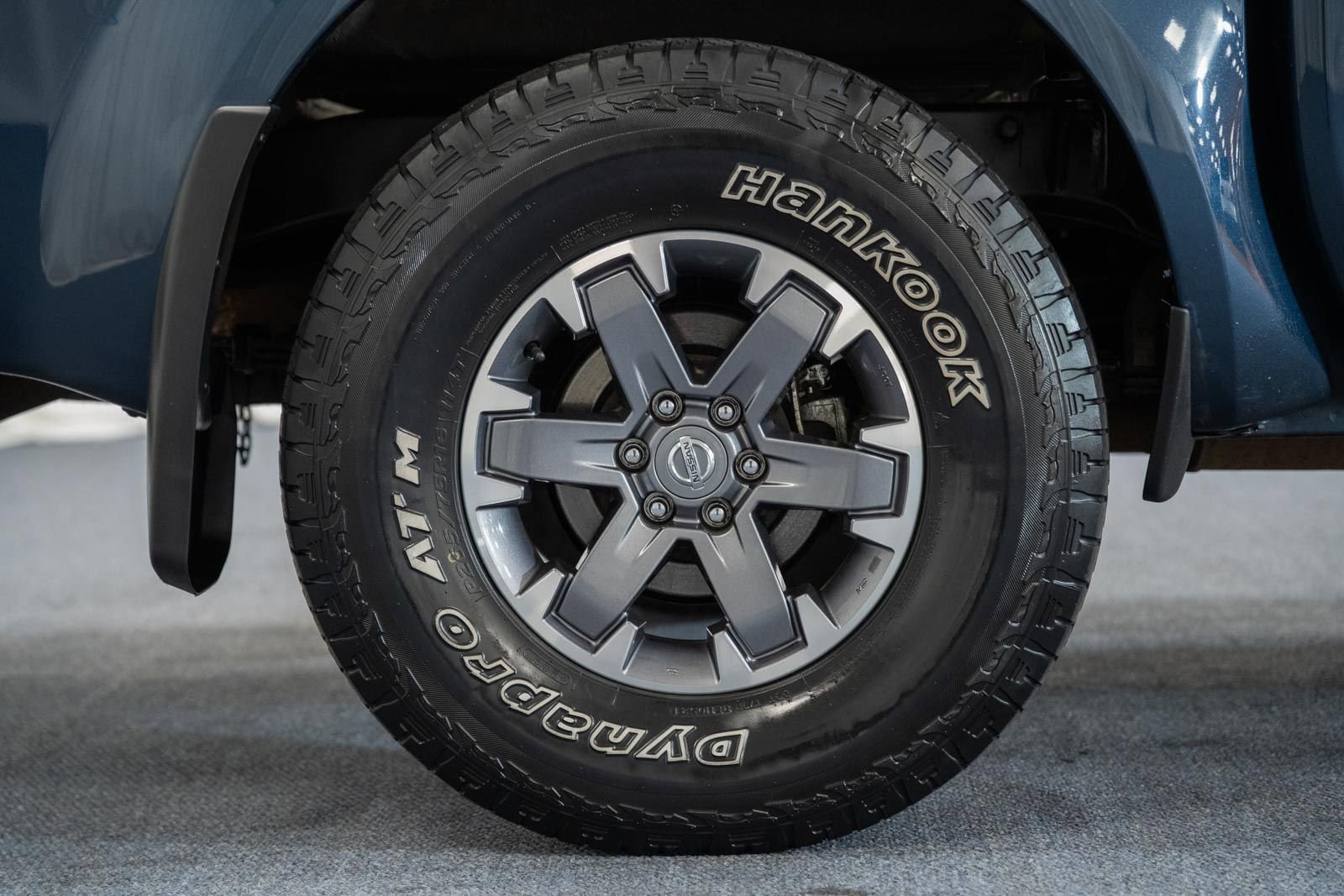 Used 2021 Nissan Frontier PRO-4X w/ Pro-4x Utility Package AWD/4WD image 23