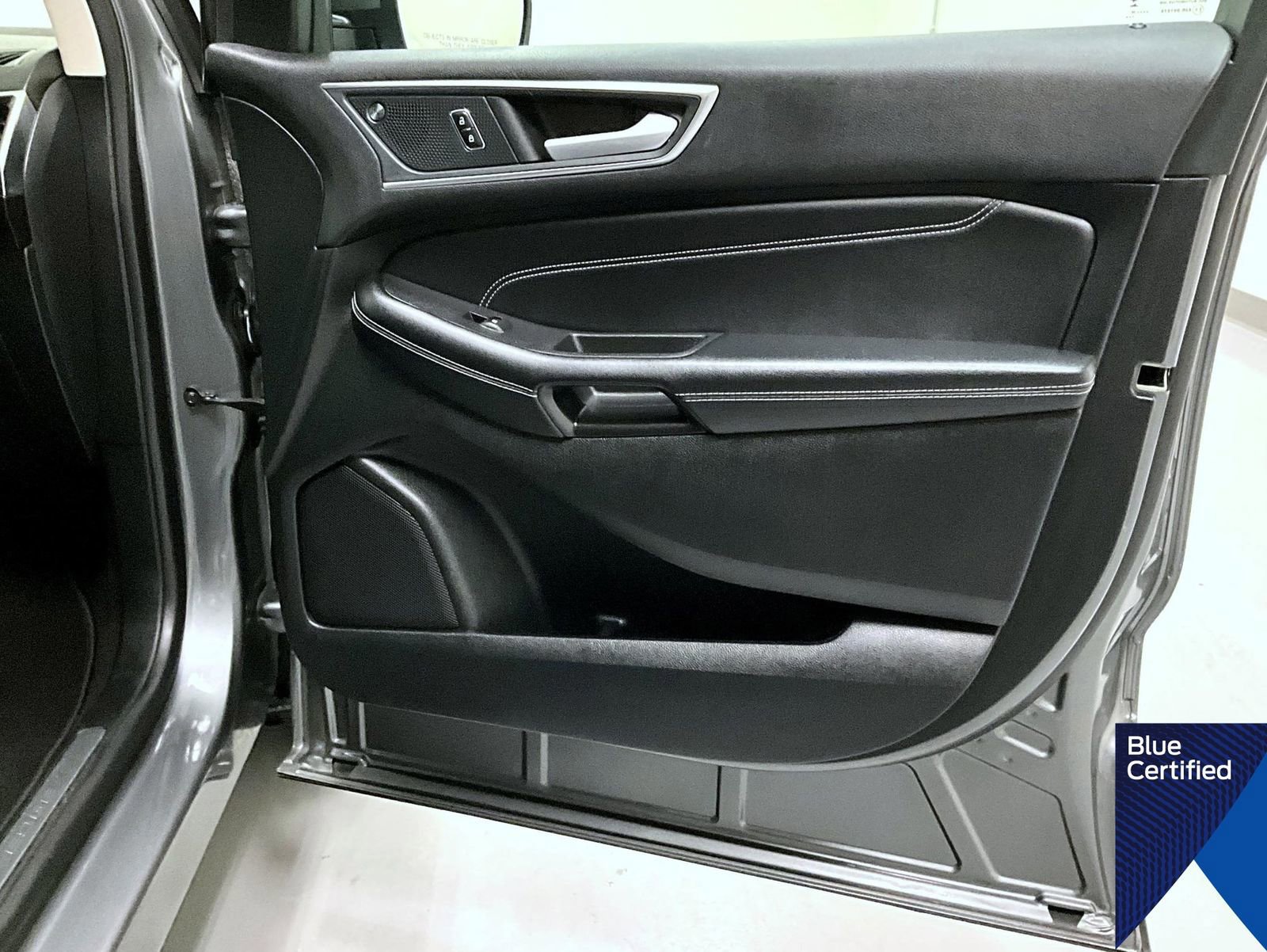 Certified 2024 Ford Edge Titanium image 16