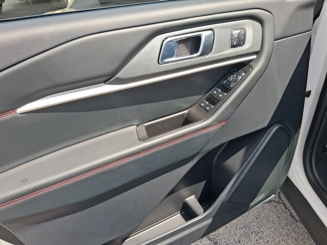 Certified 2026 Ford Explorer ST RWD image 13