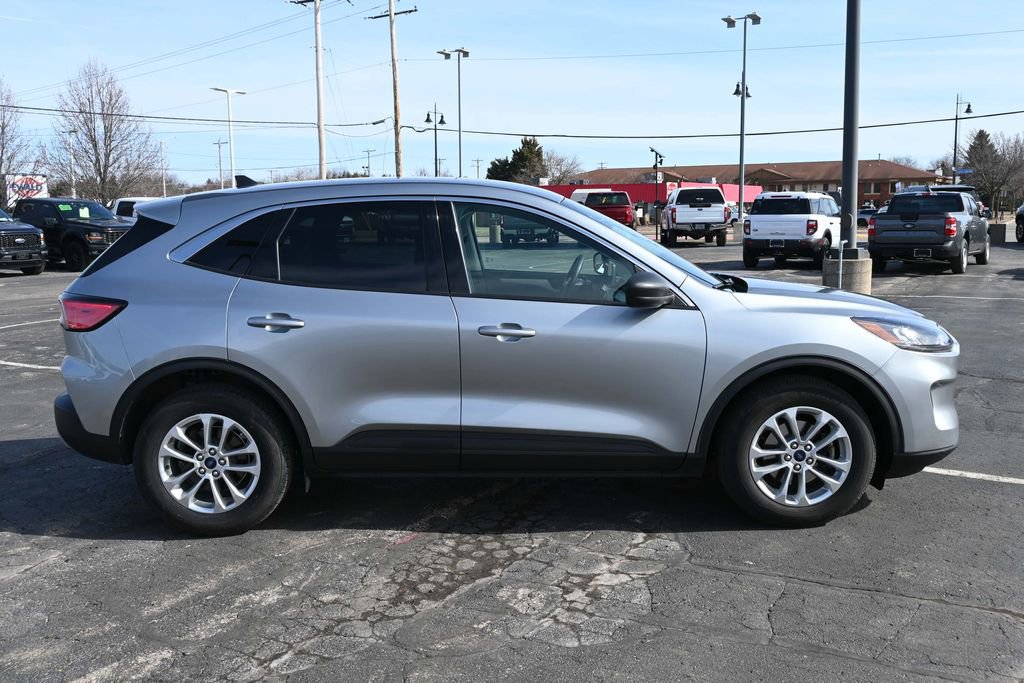 Certified 2022 Ford Escape SE image 6