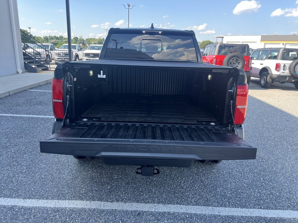 Used 2024 Toyota Tacoma Limited image 9