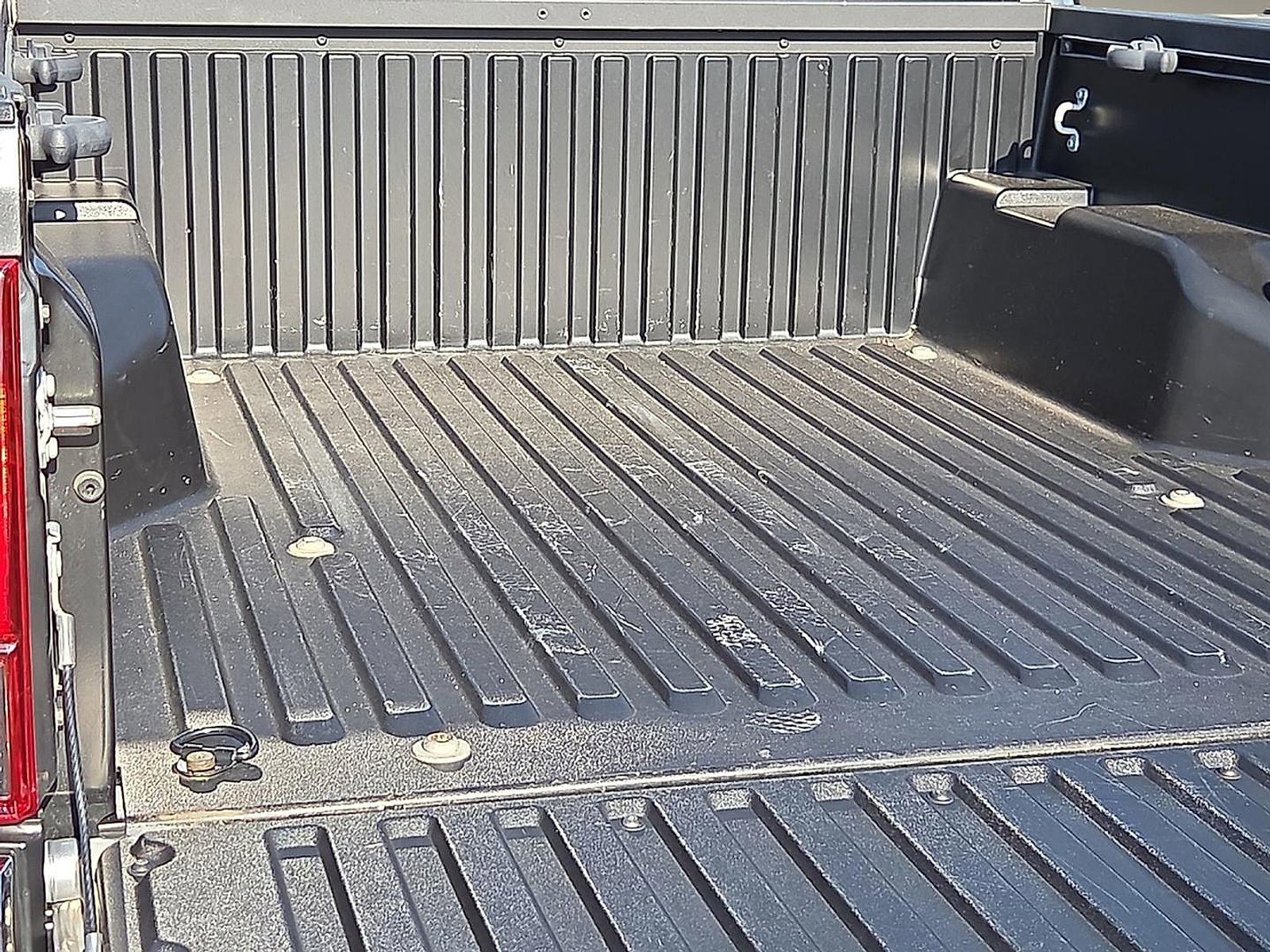 Used 2022 Toyota Tacoma SR5 RWD image 8