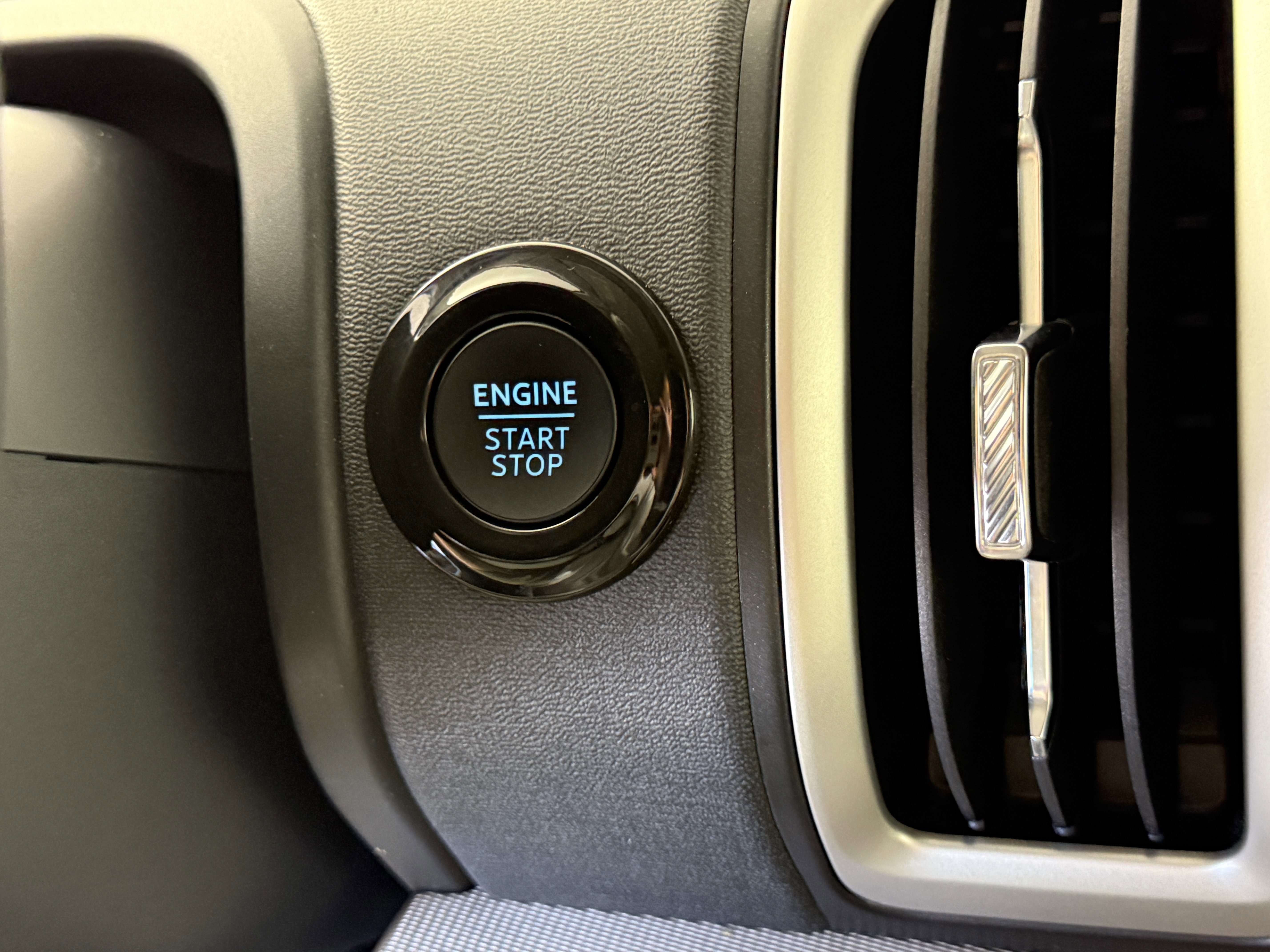 Certified 2025 Ford Expedition Max Active RWD image 26
