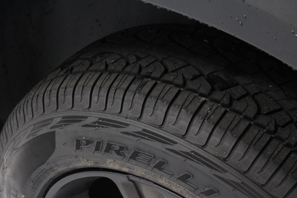 Used 2021 RAM 1500 Warlock w/ Luxury Group AWD/4WD image 16