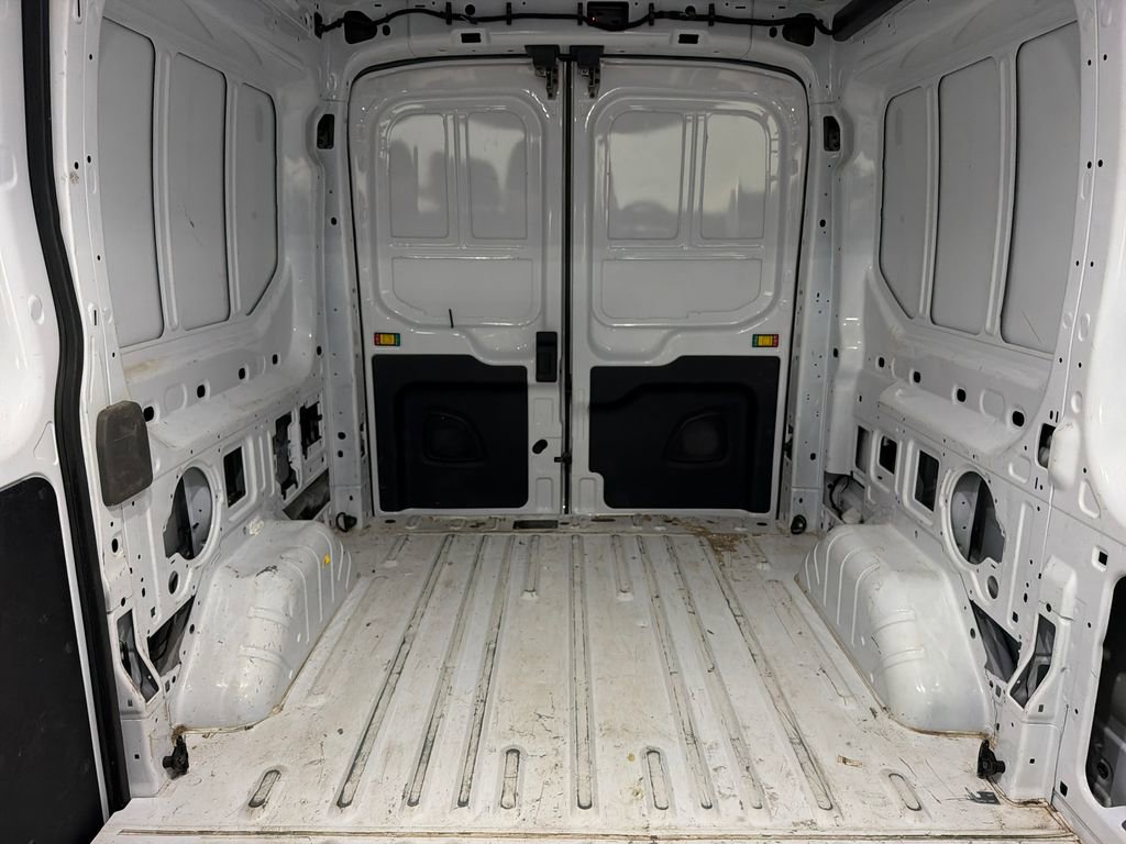 Certified 2023 Ford Transit 250 Medium Roof RWD image 28