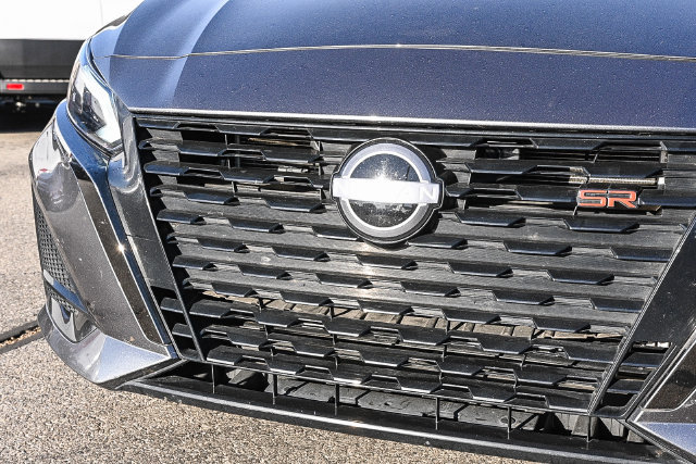 Used 2025 Nissan Altima 2.5 SR FWD image 5