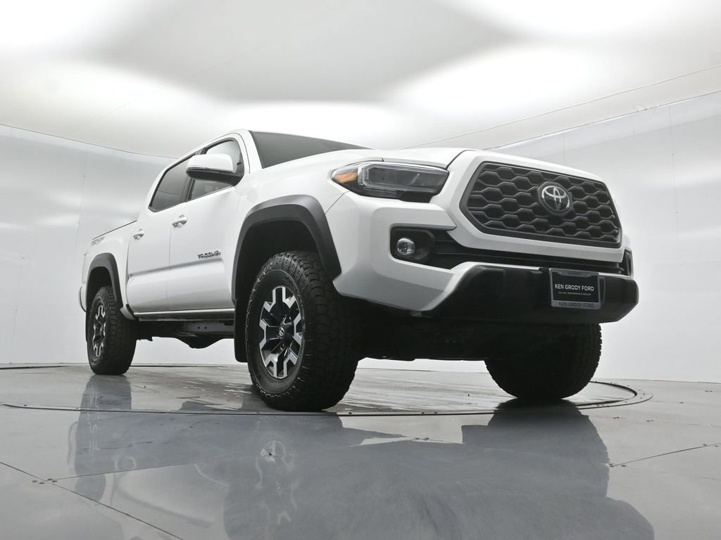 Used 2023 Toyota Tacoma TRD Off-Road image 5