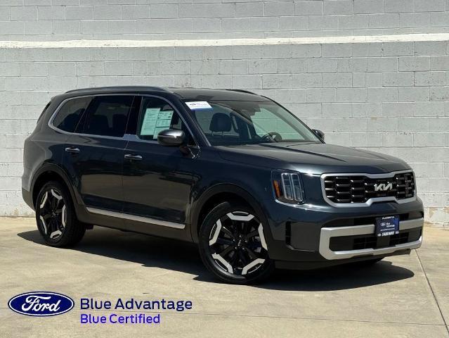 Used 2023 Kia Telluride S AWD/4WD image 1