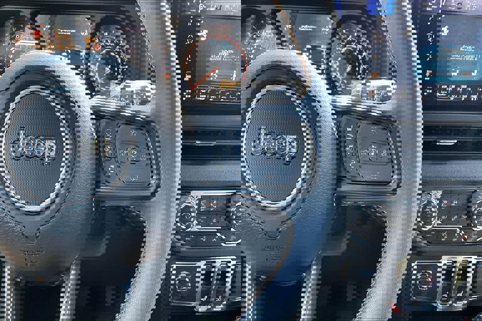 Used 2024 Jeep Wrangler Sport S AWD/4WD image 25