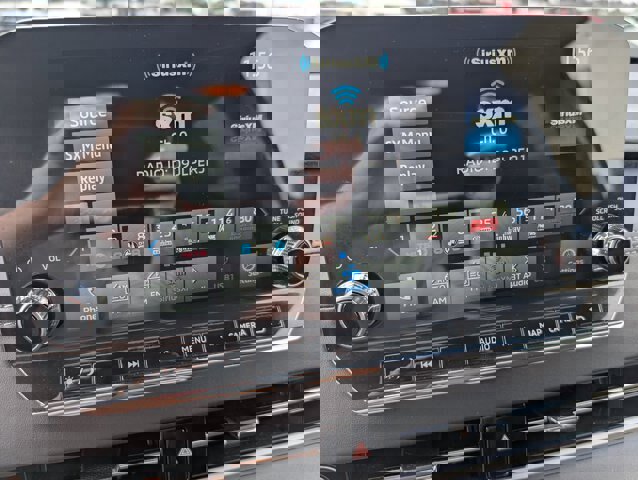 Used 2024 Mitsubishi Outlander SE image 13