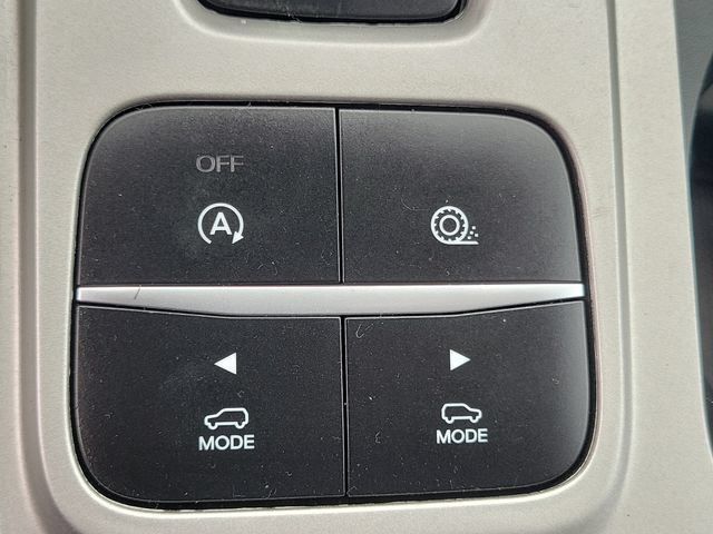 Certified 2023 Ford Explorer XLT RWD image 18