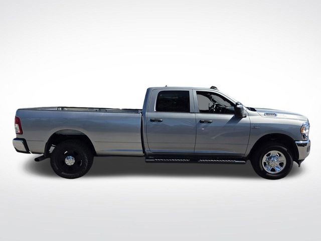 Used 2024 RAM 3500 Tradesman w/ Chrome Appearance Group image 6