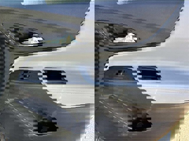 Used 2020 Chevrolet Equinox Premier image 22