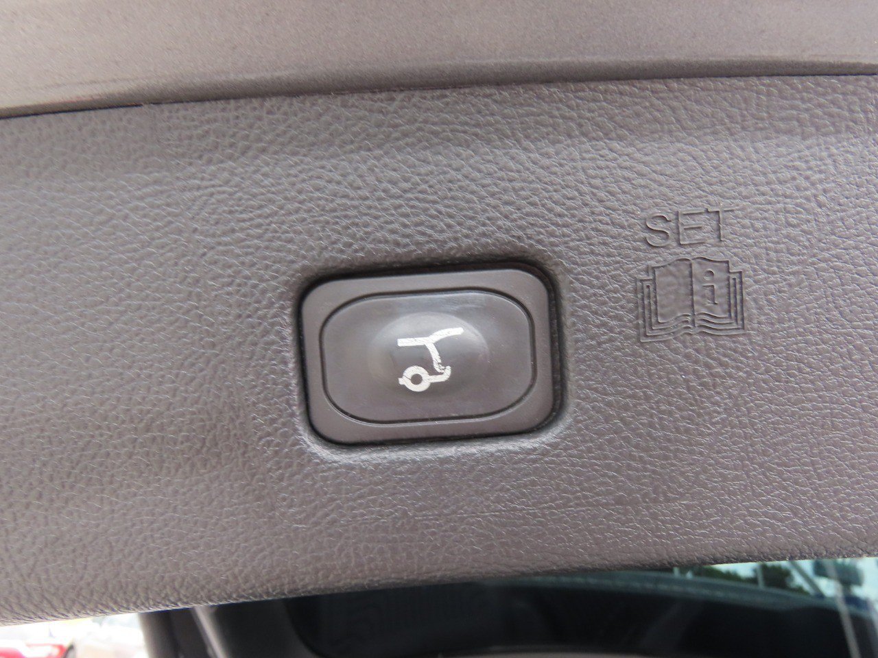 Certified 2023 Ford Edge Titanium AWD/4WD image 15
