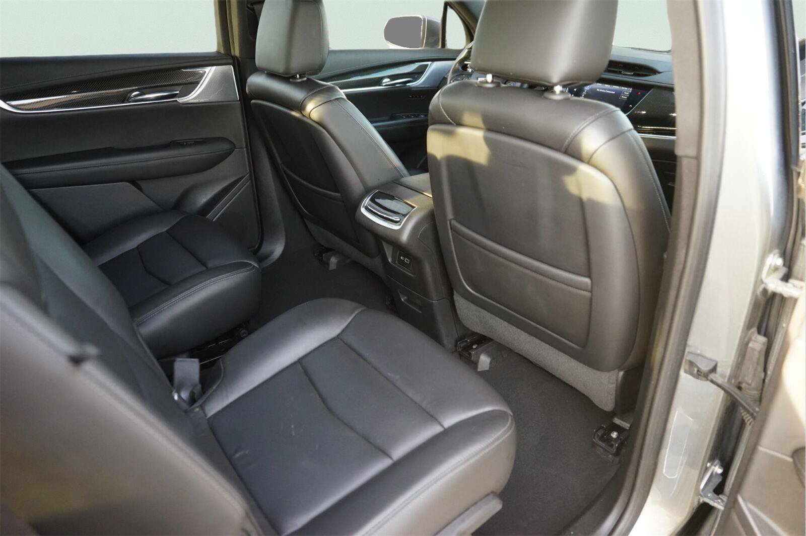 Used 2020 Cadillac XT6 Sport AWD/4WD image 17