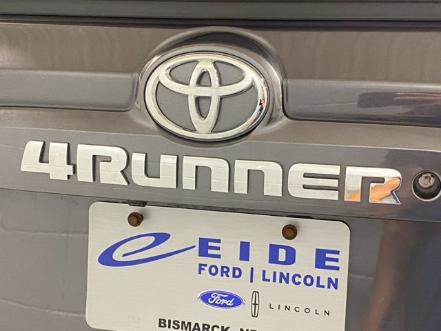 Used 2018 Toyota 4Runner SR5 Premium AWD/4WD image 30