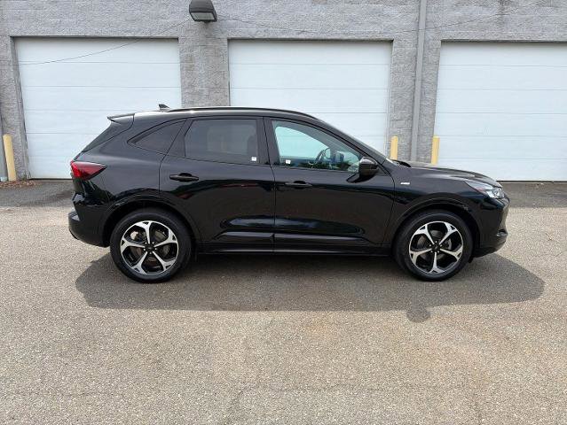 Certified 2023 Ford Escape ST-Line Select w/ Tech Pack #2 AWD/4WD image 4