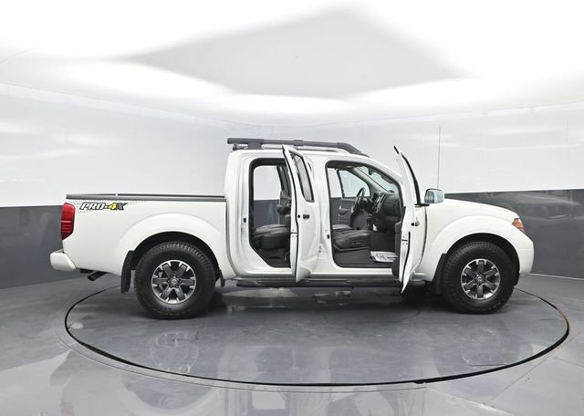 Used 2020 Nissan Frontier PRO-4X w/ Pro-4x Utility Package AWD/4WD image 30