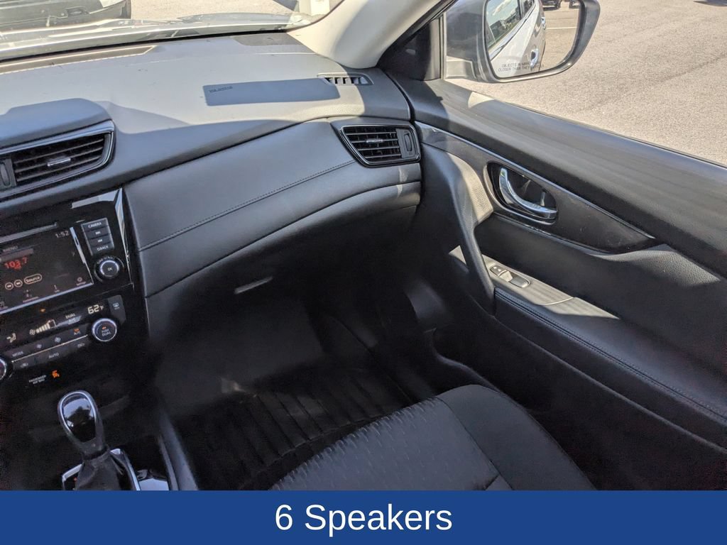 Used 2020 Nissan Rogue SV FWD image 17