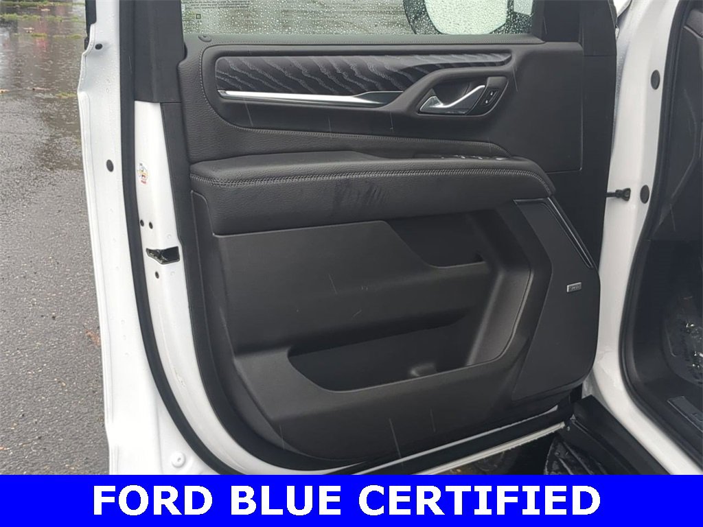 Used 2024 GMC Yukon Denali image 9