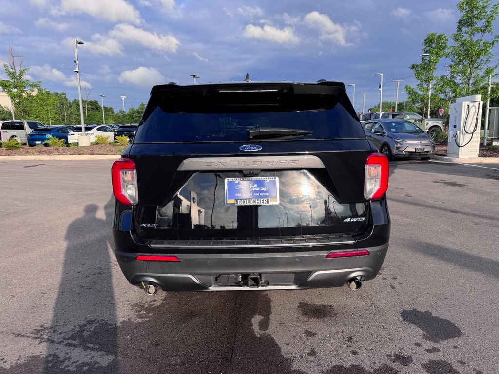 Certified 2023 Ford Explorer XLT w/ Equipment Group 202A AWD/4WD image 7
