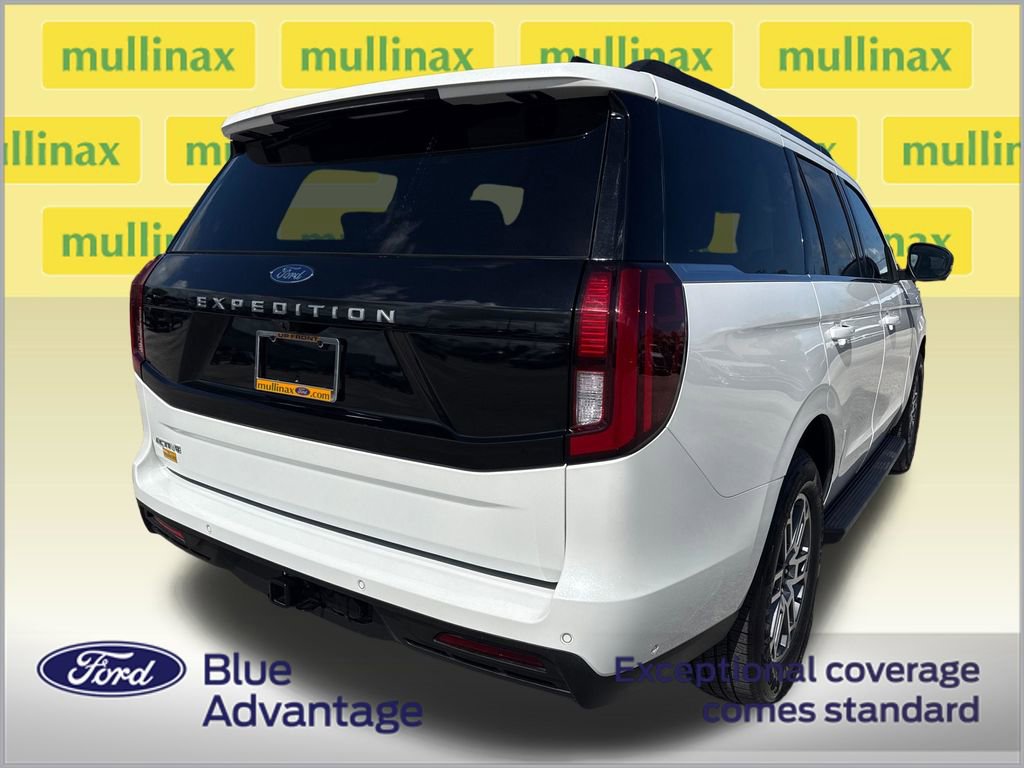 Certified 2025 Ford Expedition Active image 4