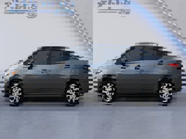 Used 2021 Nissan Versa S image 2