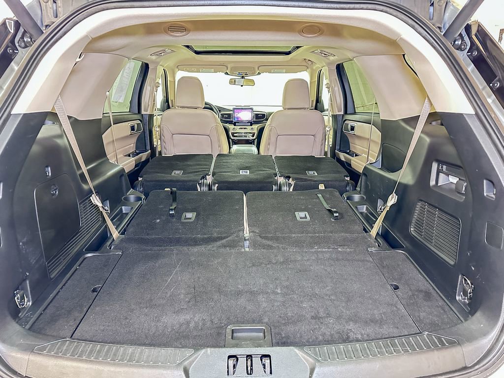 Certified 2022 Ford Explorer XLT w/ Equipment Group 202A image 23